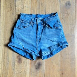 Levi’s shorts
